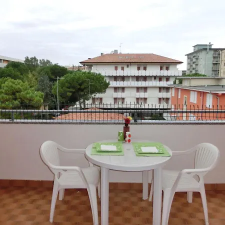 Comfortable Flat Next To The - Beahost Apartment Bibione